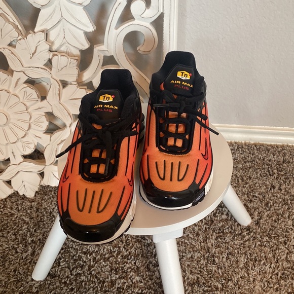 Nike Air Max Plus III "Black/Pimento/Ceramic-Resin" YOUTH Shoe size 4.5 ✨ - Picture 9 of 16